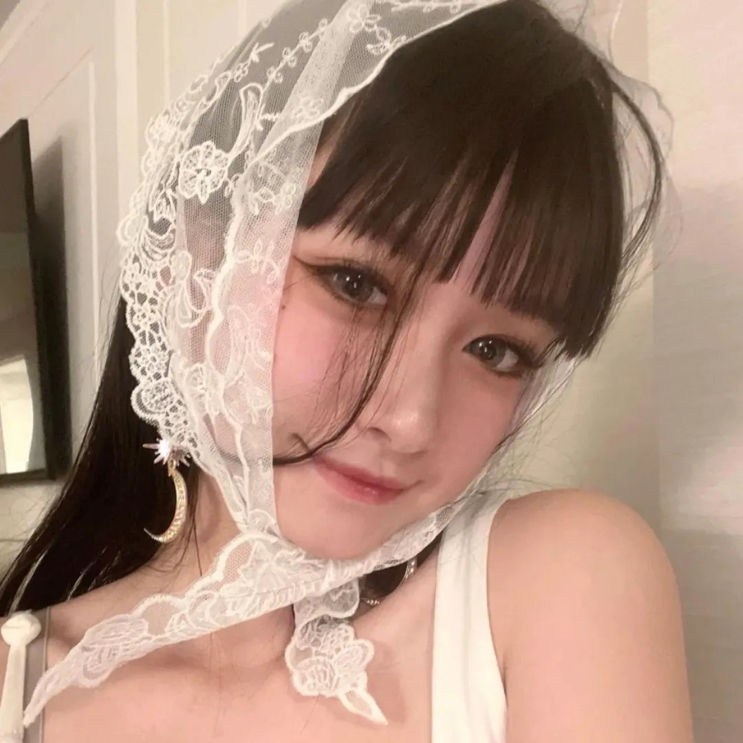 女儿国嬉春